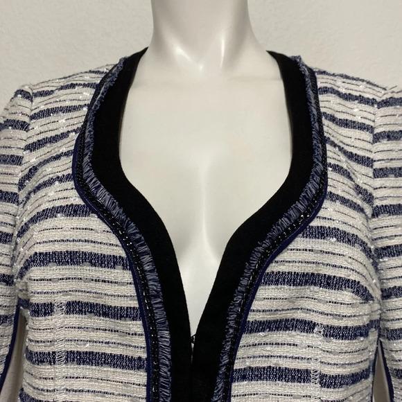 White House Black Market Women's Tweed Blazer Size XS - Picture 3 of 7